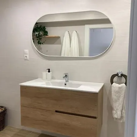 Beach Apartment * خيخون