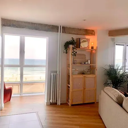 Beach Apartment شقة خيخون